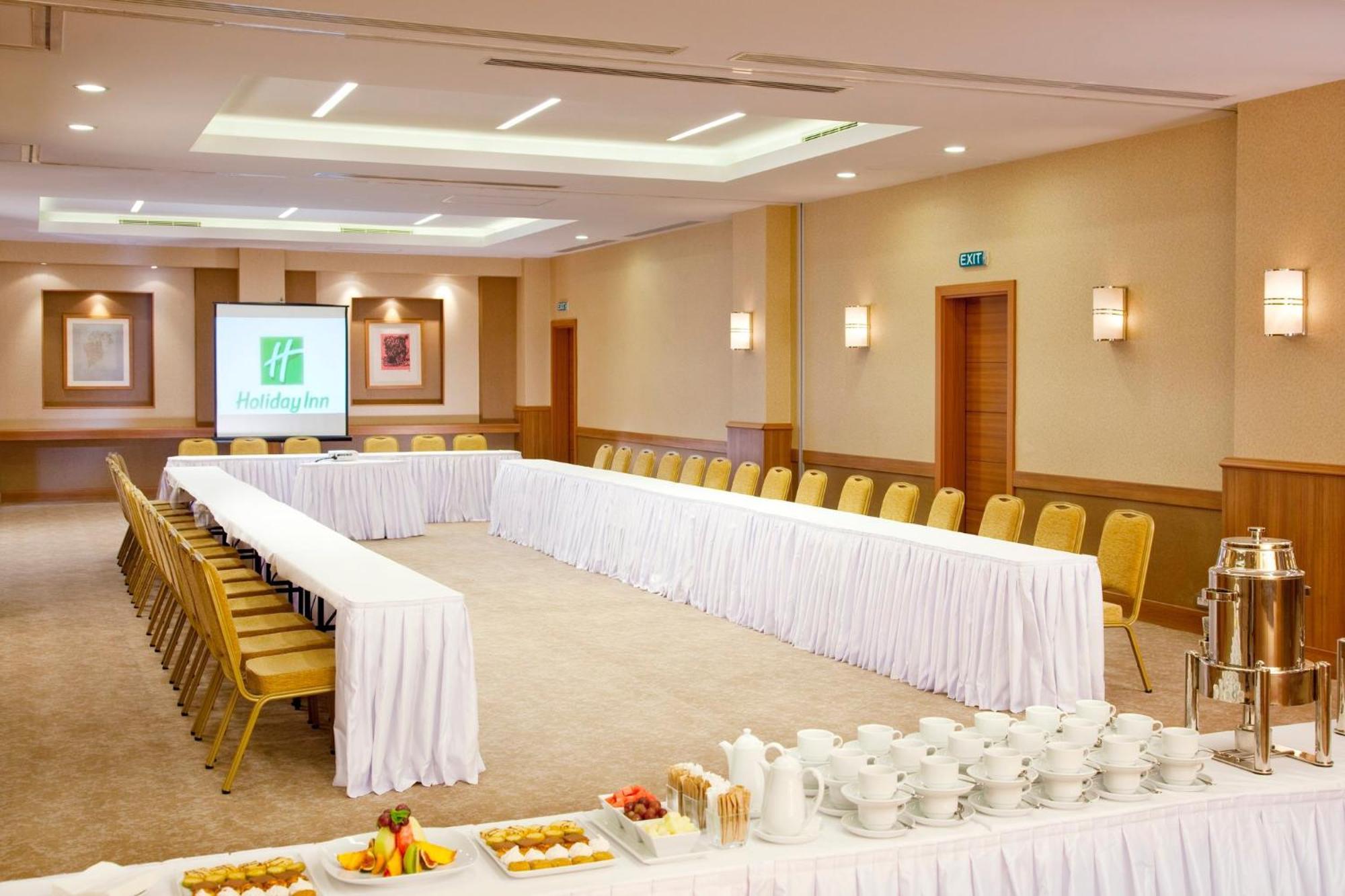 Holiday Inn Sisli By Ihg Истанбул Екстериор снимка